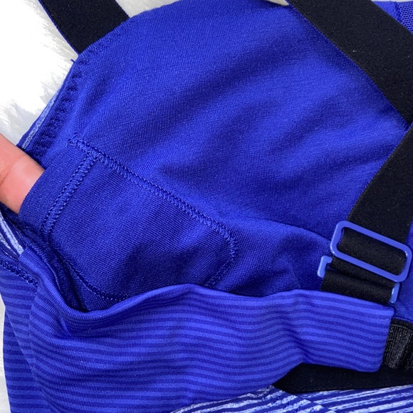 Lululemon Blue Stripped CrossBack Adjustable Strap size 6 - Picture 8 of 17